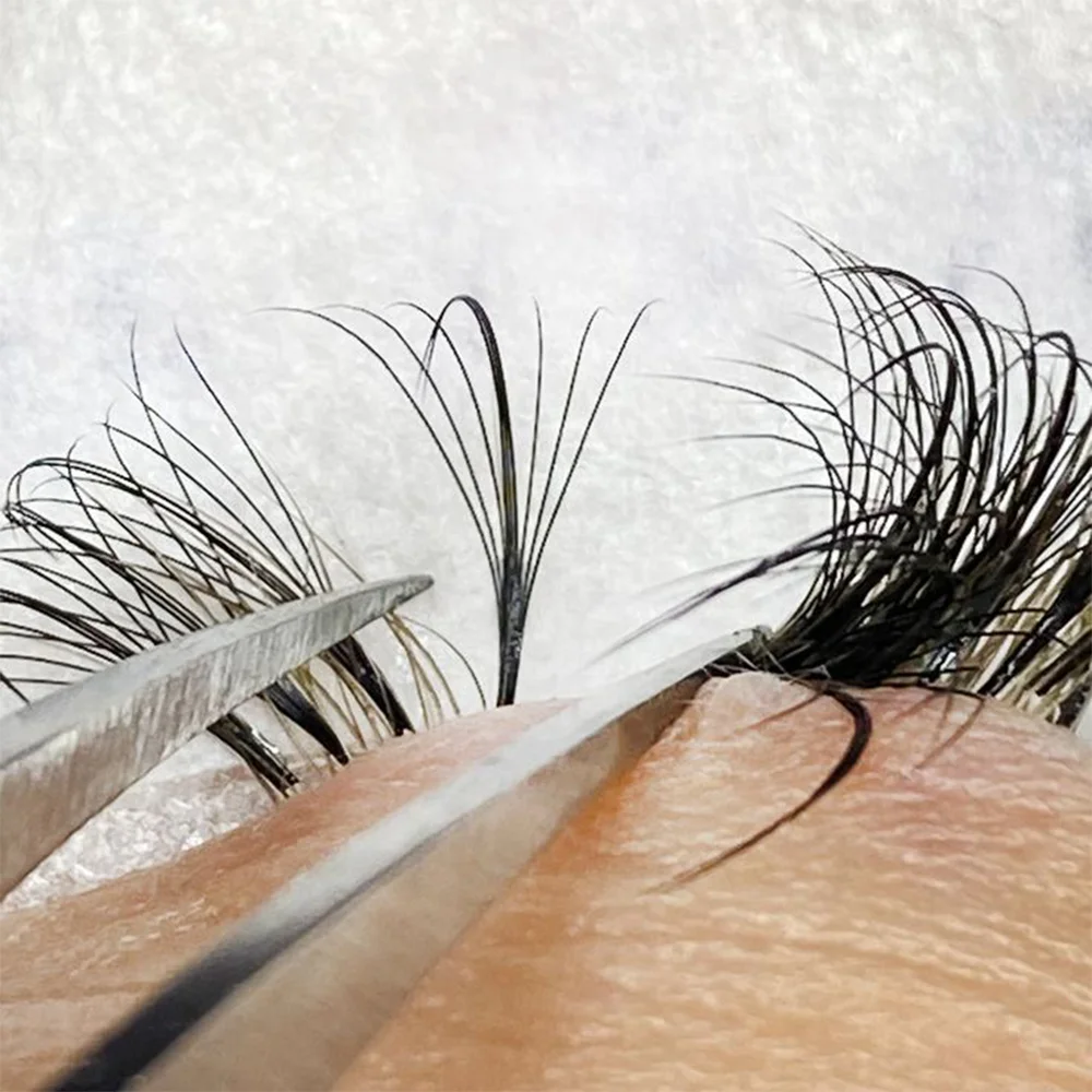 Ruthkey 1000 Fans Wispy Loose Fan Lash 5D 7D 9D Pointy Base Spike Premade Mixed Lashes Russian Volume Promade False Eyelash