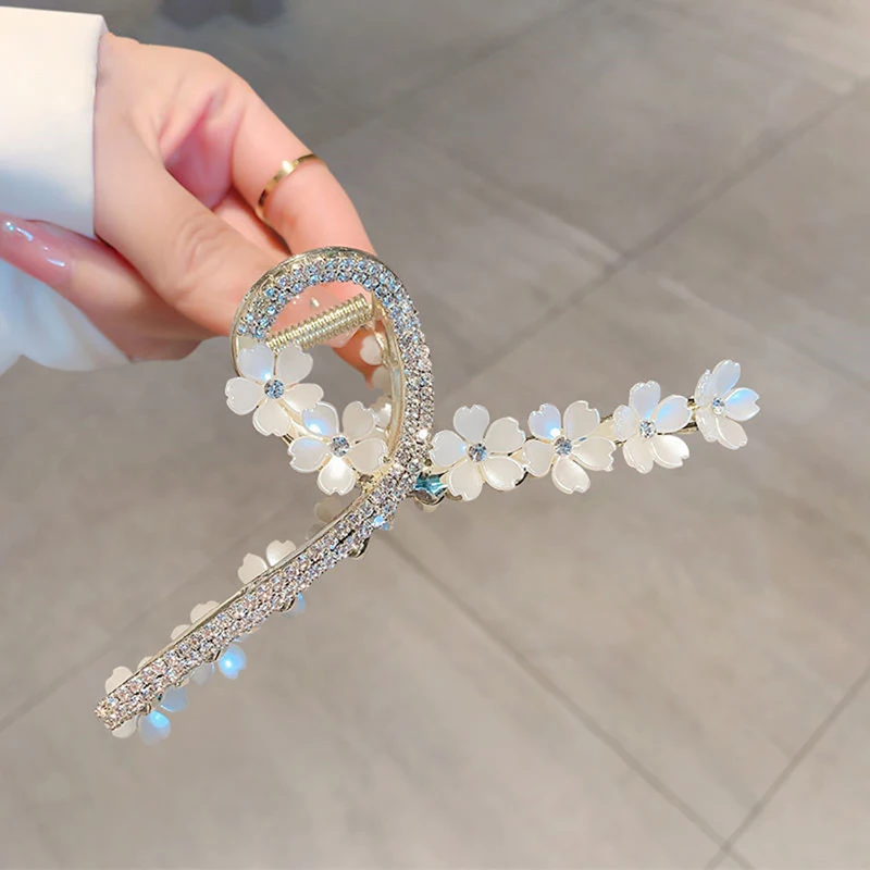 

Gold flower large rhinestone grabbing clip metal hairpin back of the head hair grabbing clip headdress shark clip hairpin female