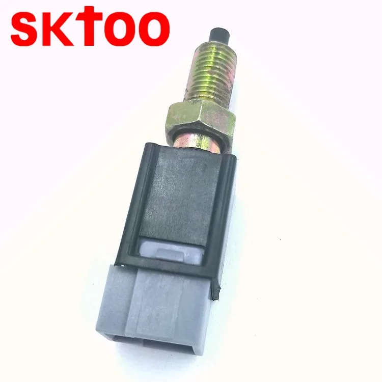 

Suitable for Richan Applicable to accessory pNisnag car brake light switch 25320-75A00 37610-79520 Applicable to accessory parts