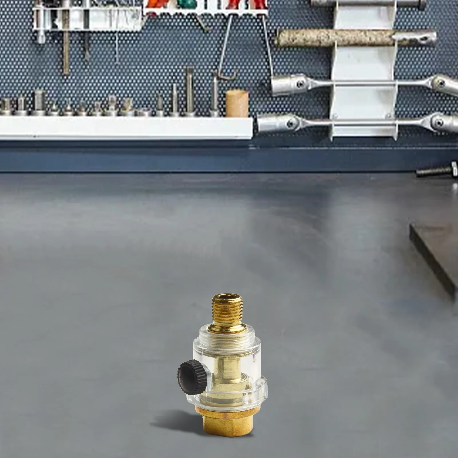 Oil Injector for Pneumatic For Air Tools Offering Rust Resistant Metal Construction and Clear Casing for Oil Level Visibility