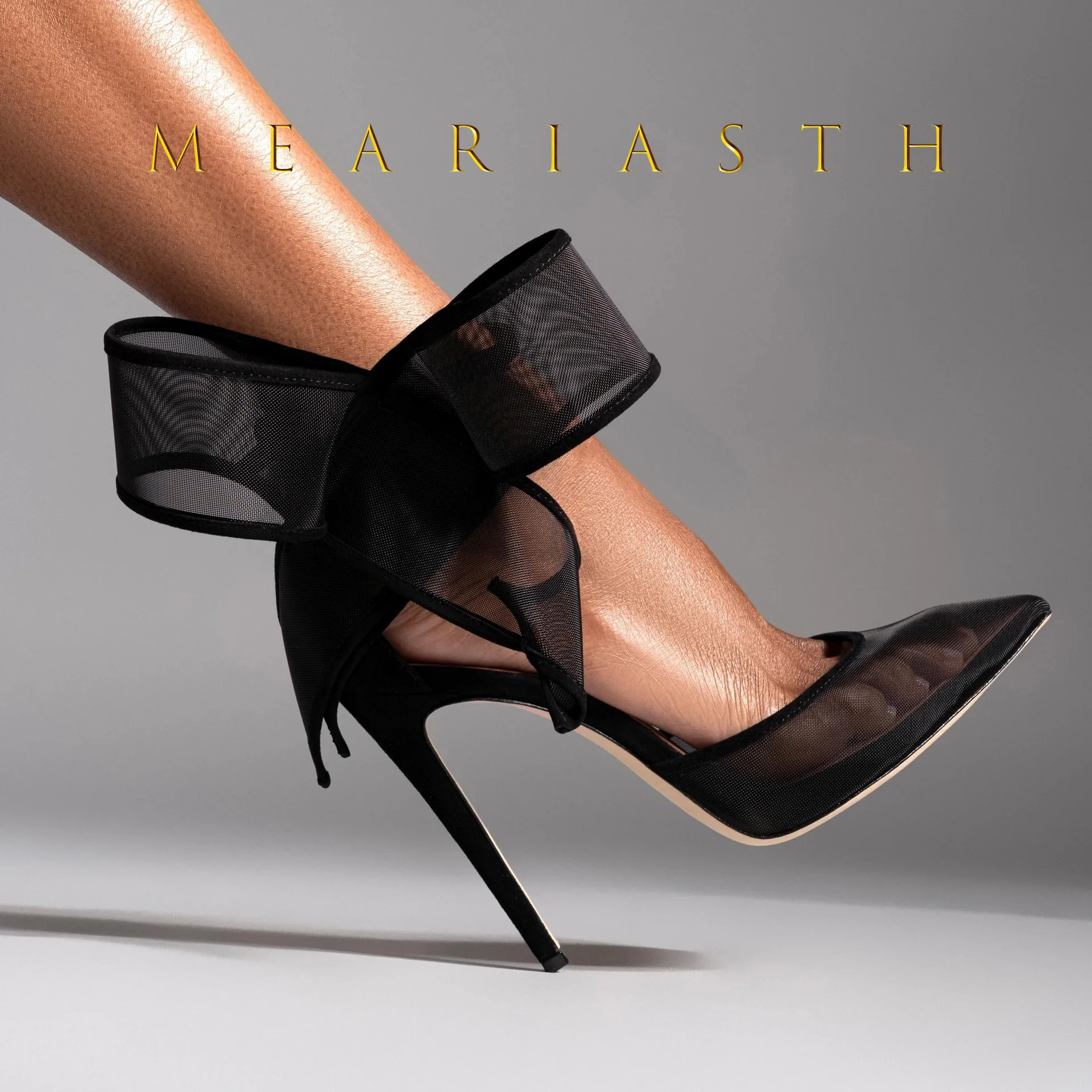 

Атласные босоножки с бантиками и перекрестным ремешком, острый носок, тонкие высокие каблуки, модная элегантная роскошная пикантная женская обувь для вечеринки, свадьбы, новый однотонный цвет