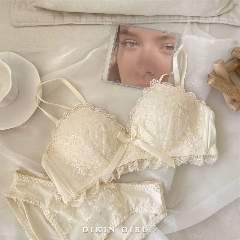 Sexy Lace Embroidered Bra Set with Small Chest Gathered for Collection, Accessory Breasts Without Steel Rims, Underwear Set