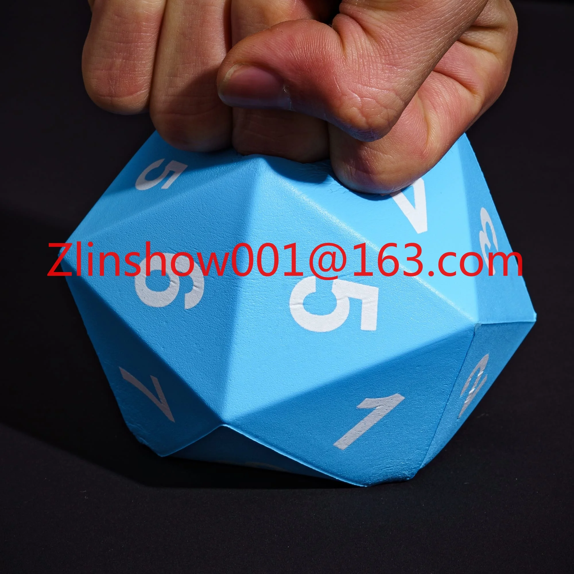 2025 نرد متعدد السطوح جديد Rpg الزنزانات والتنينات 80 مللي متر D20 نرد رغوي