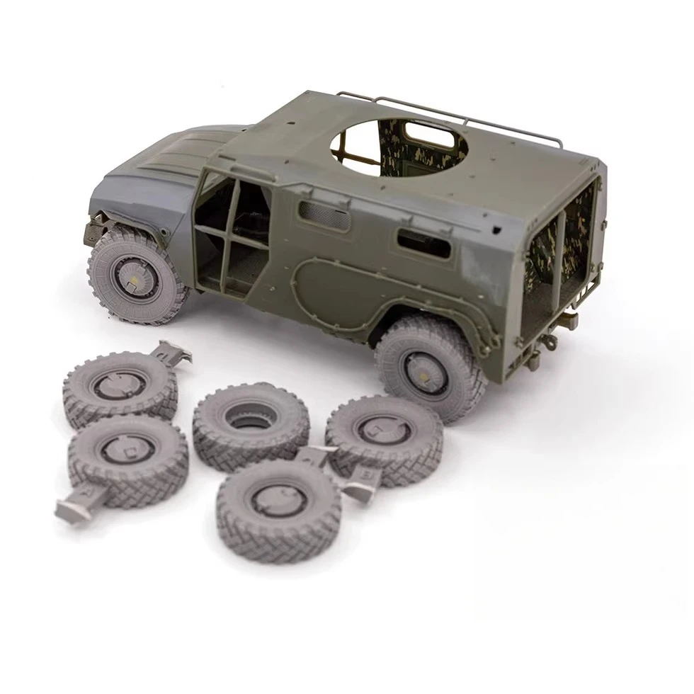 

1/35 Casting Resin Model Assembly Kit, GK, GAZ-233014 Tiger Armored Vehicle Tire, Unpainted, Needs To Be Assembled