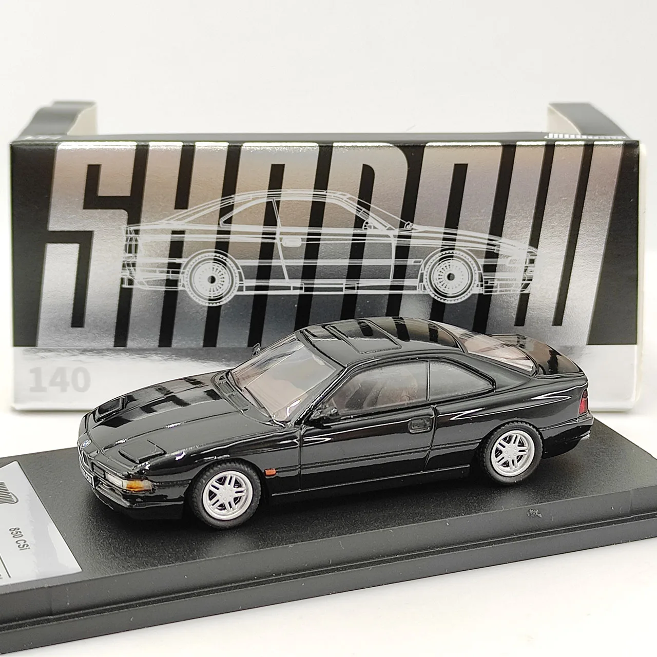 

Diecast SHNDOW 1:64 Scale BMW 850 CSi Alloy Car Model Collectible Toy Gift Souvenir Display Ornament