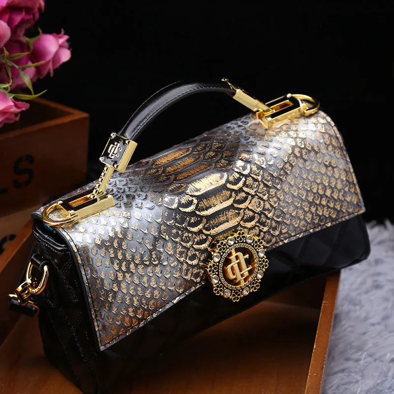 Luxury Designer Brand New High Quality Color Leather Snake Print Handbag Women\'s Fashion Single Shoulder Crossbody Bag Hot Sale