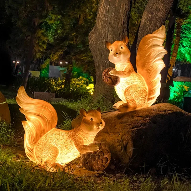 Creative And Vivid Lighting Squirrel Villa Courtyard Garden Squirrel Landscape Lawn Lamp Park Resort Animal Led Decorative Light