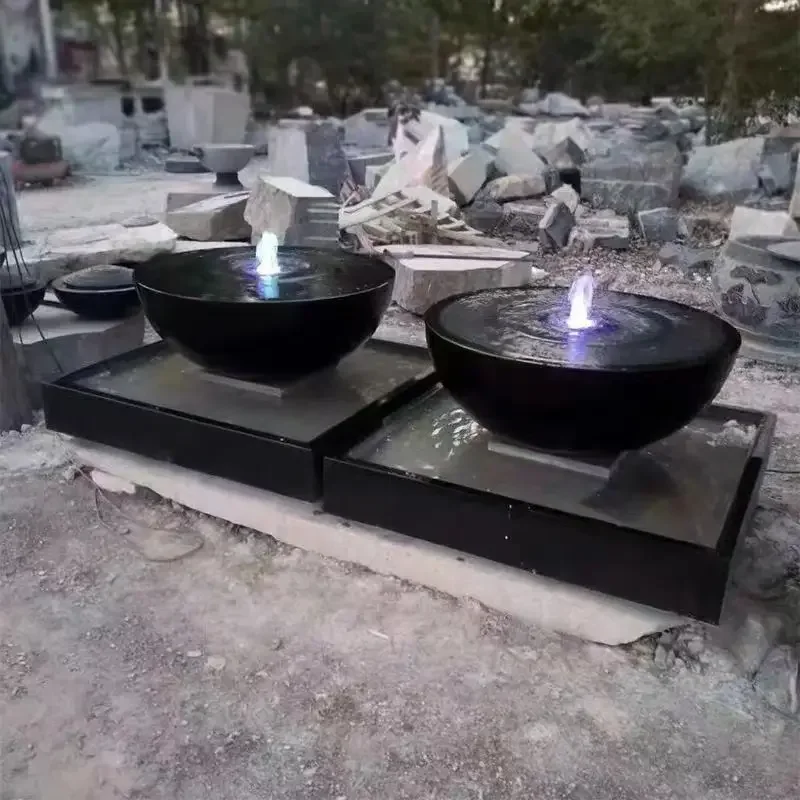Innenhof im japanischen Stil, schwarze Bergstein-Wassernapf, Außenpool, Villengarten, Steinbecken-Landschaftsbau