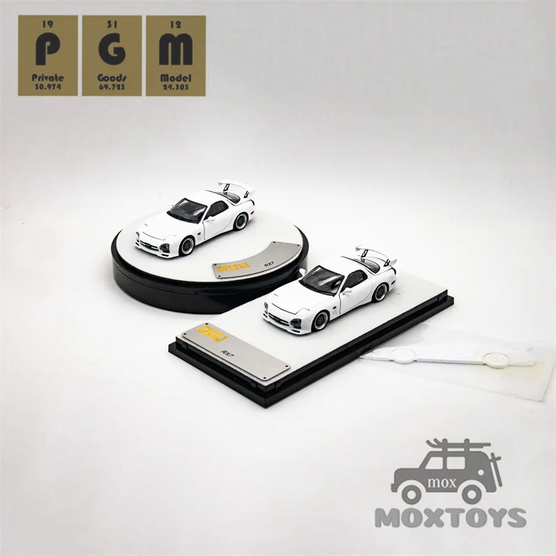 PGM 1:64 RX7 White limited999 Diecast Model Car