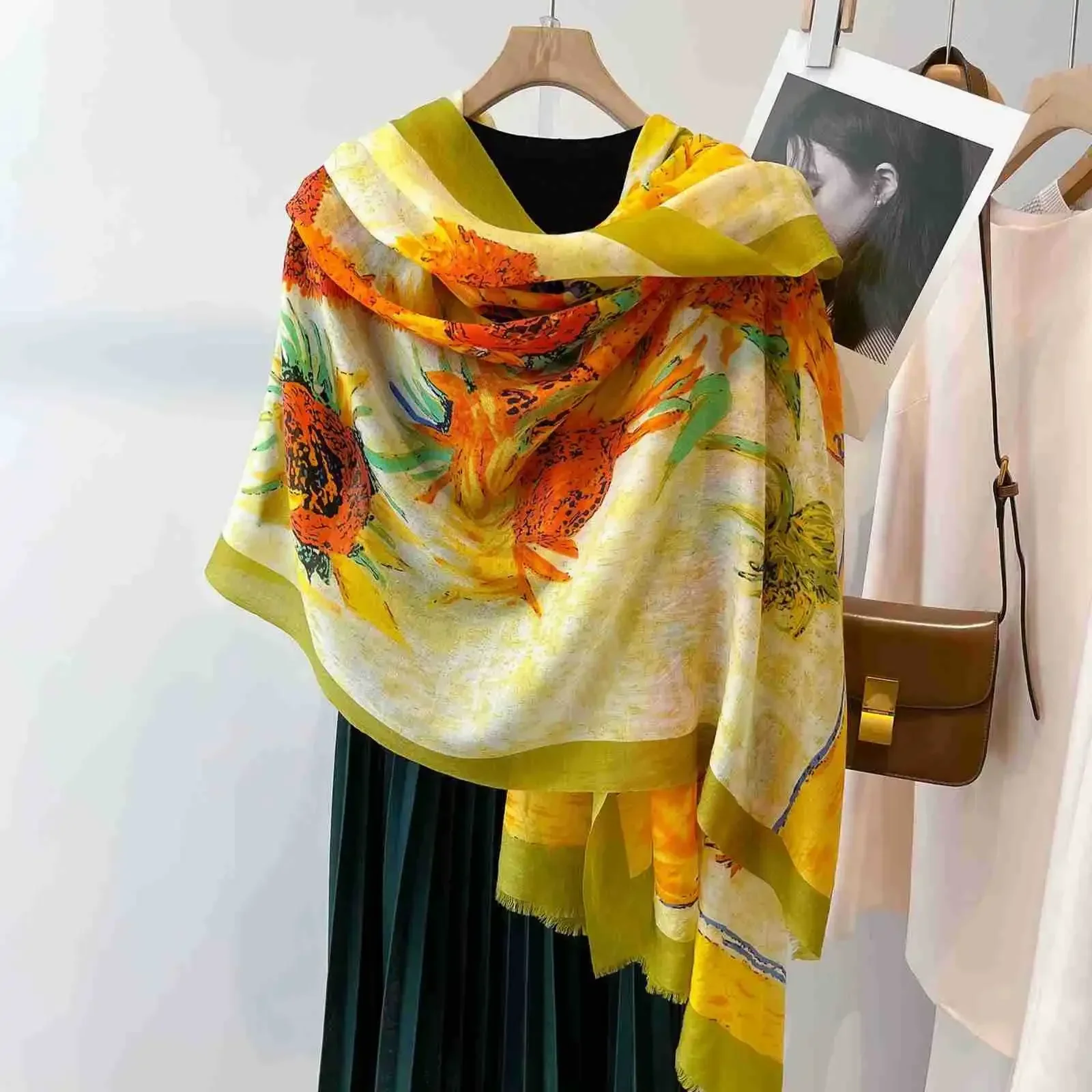 High-end Elegant Women Exquisite Oil Painting Sunflower Print Quality Water Soluble Wool Handmade Fringe Side Long Shawl Shawl