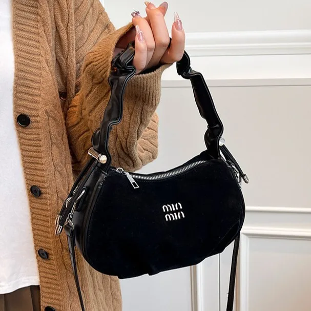 

Multi-Use Women's Crossbody Bag 2025, Light Nylon Tote, Spacious Shoulder Purse with Inner Pockets for Travel Essentials