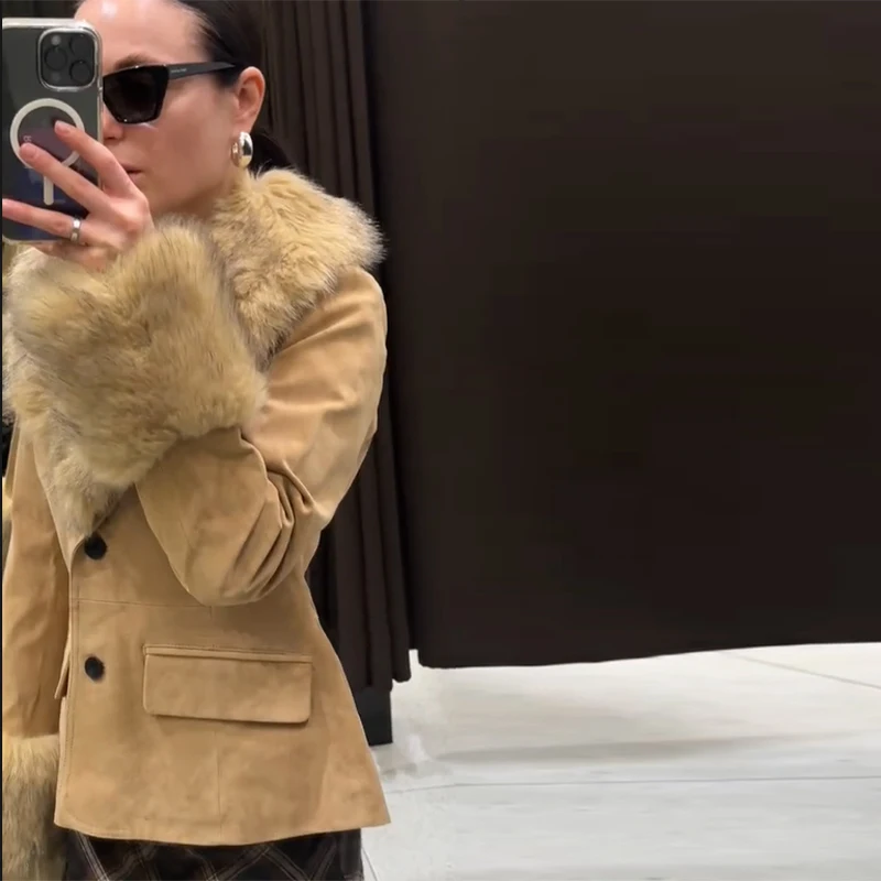 

Winter Women's Suede Jacket Chic Detachable Fur Collar Slim Coat Single Breasted Pocket Outwears 2025 New Fashion Lady Coats