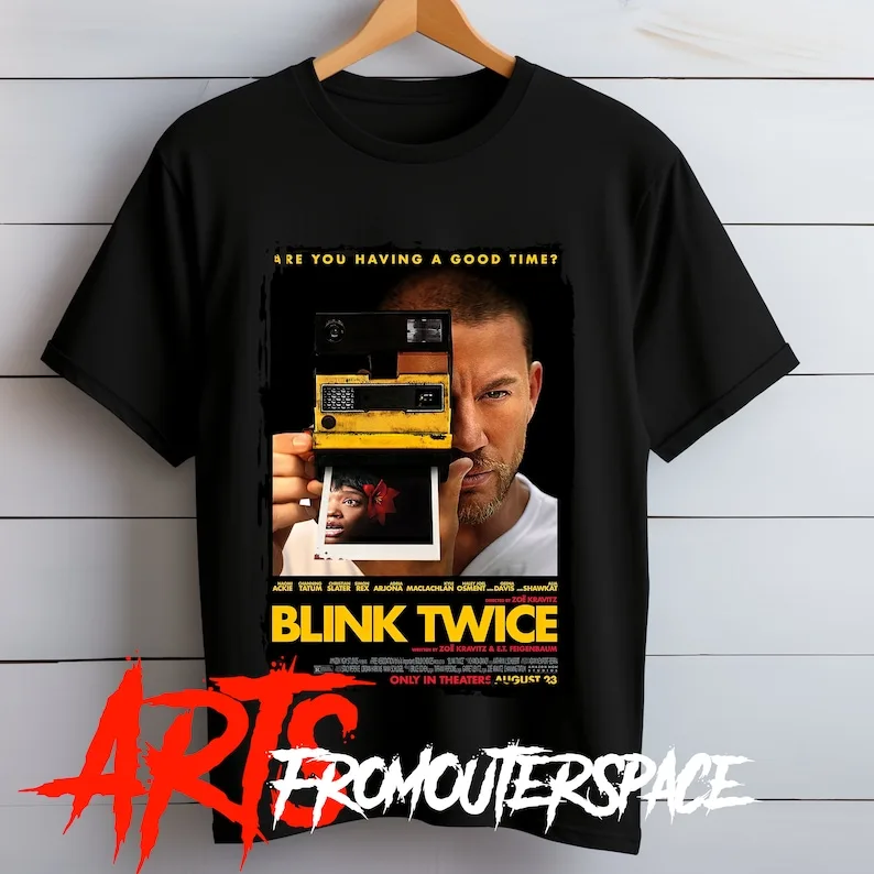 Unisex movie shirt blink twice / Softstyle T-Shirt