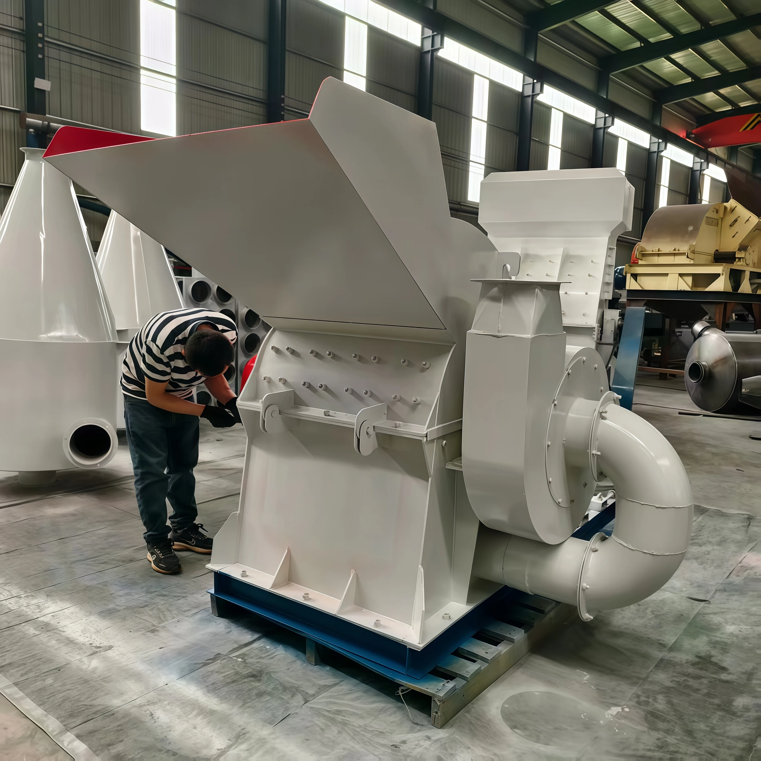 Factory Supplied In Stock Multifunctional Wood Crusher For Wood Blocks Branches Scrap Corn Cob Straw Sawdust Ultra Fine Crushing