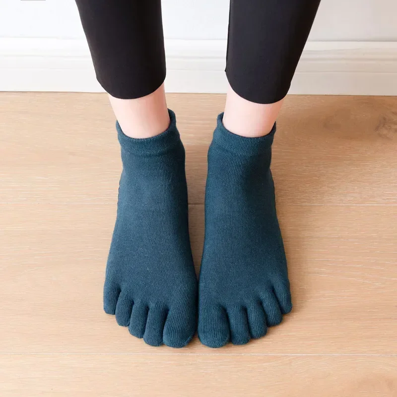 Women Yoga Socks Anti-Slip Breathable Cotton Five Fingers Socks Elasticity Sports Fitness Pilates Ballet Dance Toe Socks