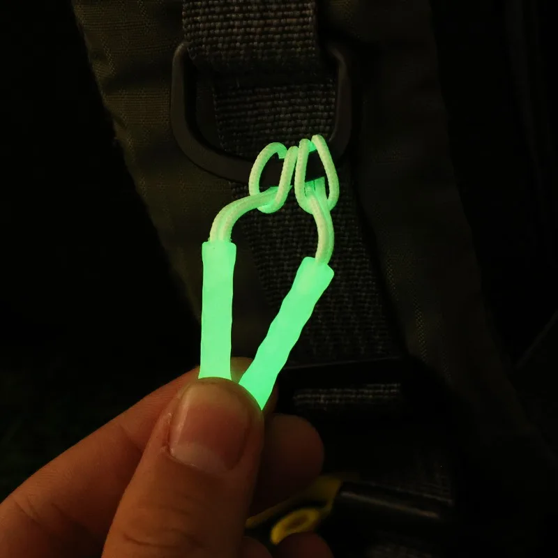 Universal Luminous Zipper Pull Detachable Zipper Head Glow in The Dark Replacement Zipper Slider for Backpack Jacket Bags Coat