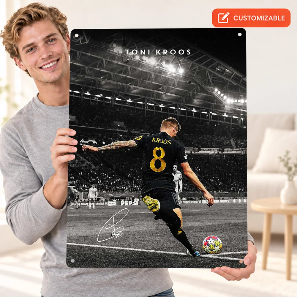 Toni Kroos Textured Metal Poster Personalized Aluminum Sign Selective Color Photography Wall Art For Game Room Soccer Fan Gift