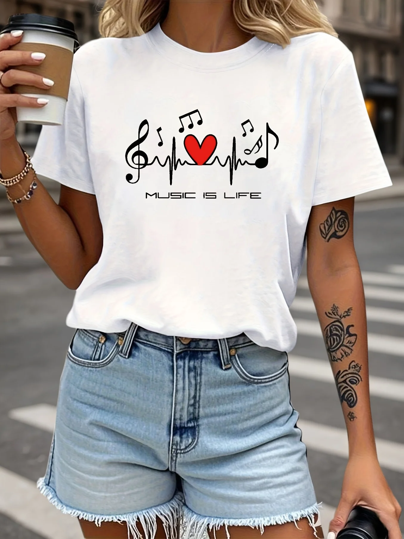 Damen-T-Shirt mit der Aufschrift „MUSIC IS LIFE“ mit Herz- und Musiknoten-Designs, lustiges Mode-T-Shirt, Y2k-Oberteile, Kleidung