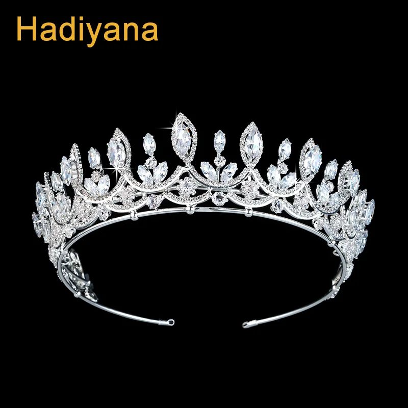 

Crown HADIYANA Cubic Zirconia Inlayed Headbands Luxury Bridal Crowns Elegant Headwear Wear Wedding Jewelry BC3397 Christmas Gift