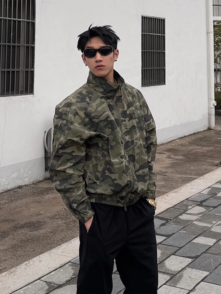

Ретро-американская камуфляжная легкая дышащая мужская летняя куртка с защитой от солнца, свободного кроя, молодежная, трендовая, UPF50+, с длинными рукавами, на молнии