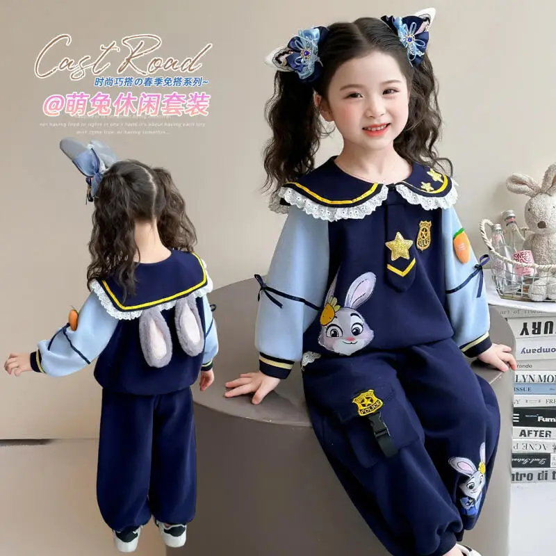 

Новый комплект для девочек: толстовка с мультяшным принтом в университетском стиле и спортивные брюки, весенний комплект из двух предметов с длинными рукавами и воротником-стойкой.