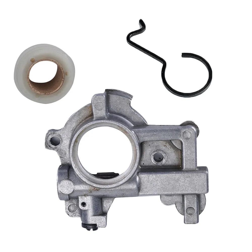 Kit oliatore pompa olio di ricambio per parti di oliatura con molla a vite senza fine adatta per motoseghe modello 066 MS650 e MS660