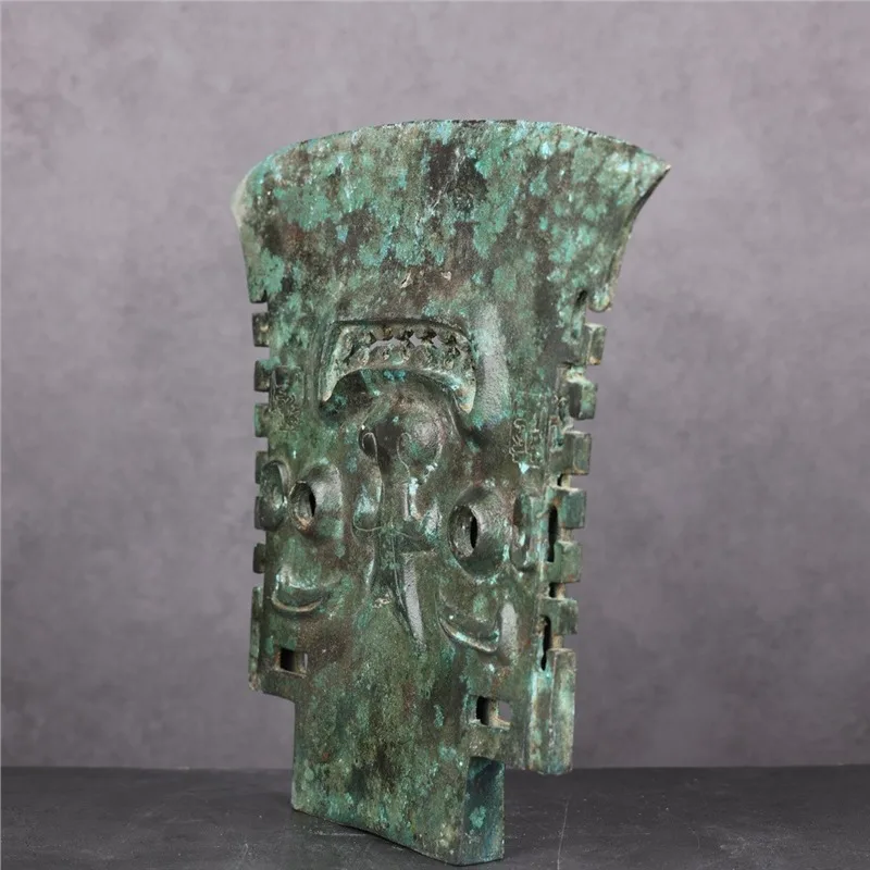 Antique Artifact Shang Dynasty Ya Chou Human Face Bronze Yue Distressed Shandong Provincial Museum Col
