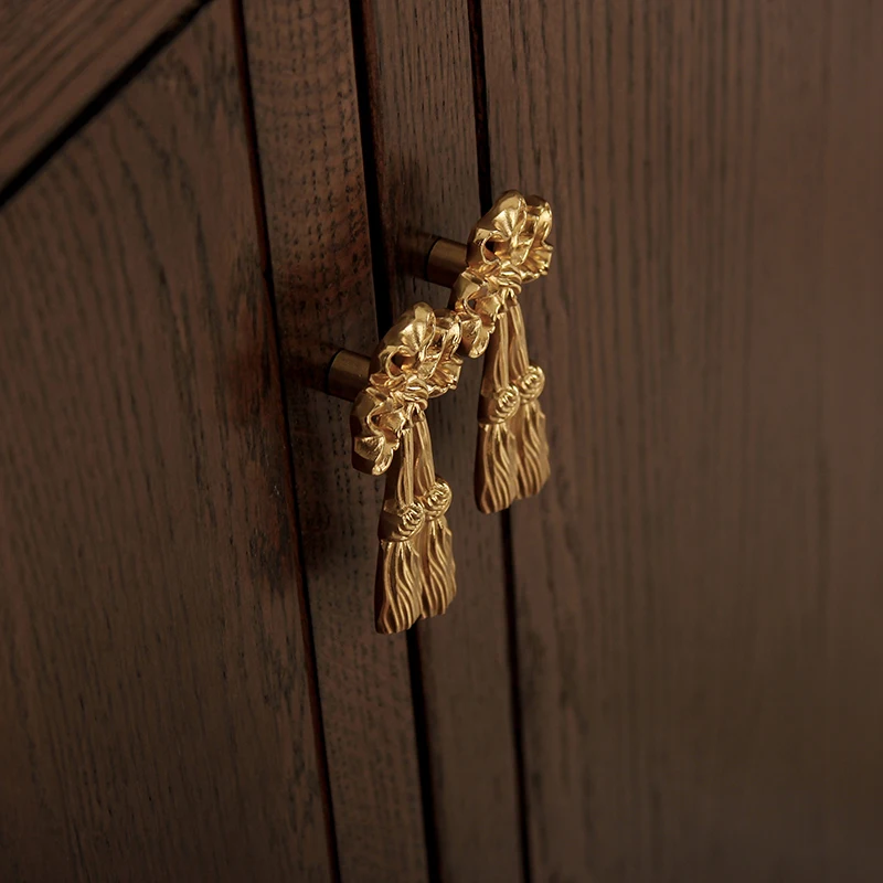 Chinese-Style Door Pulls Pure Copper Drawer Handles Antique Butterfly Knobs Wardrobe Door Decor Unique and Elegant