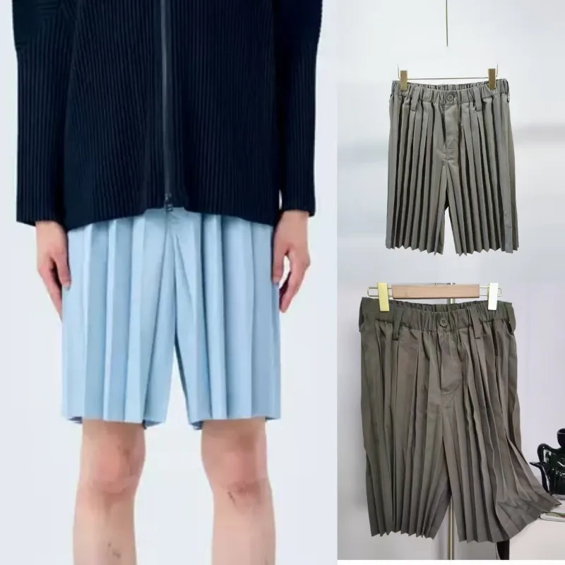 Miyake Pleats Shorts Men's 2025 Summer Unique Solid Color Handcrafted Pleats Casual Trousers Shorts Versatile Casual Pants