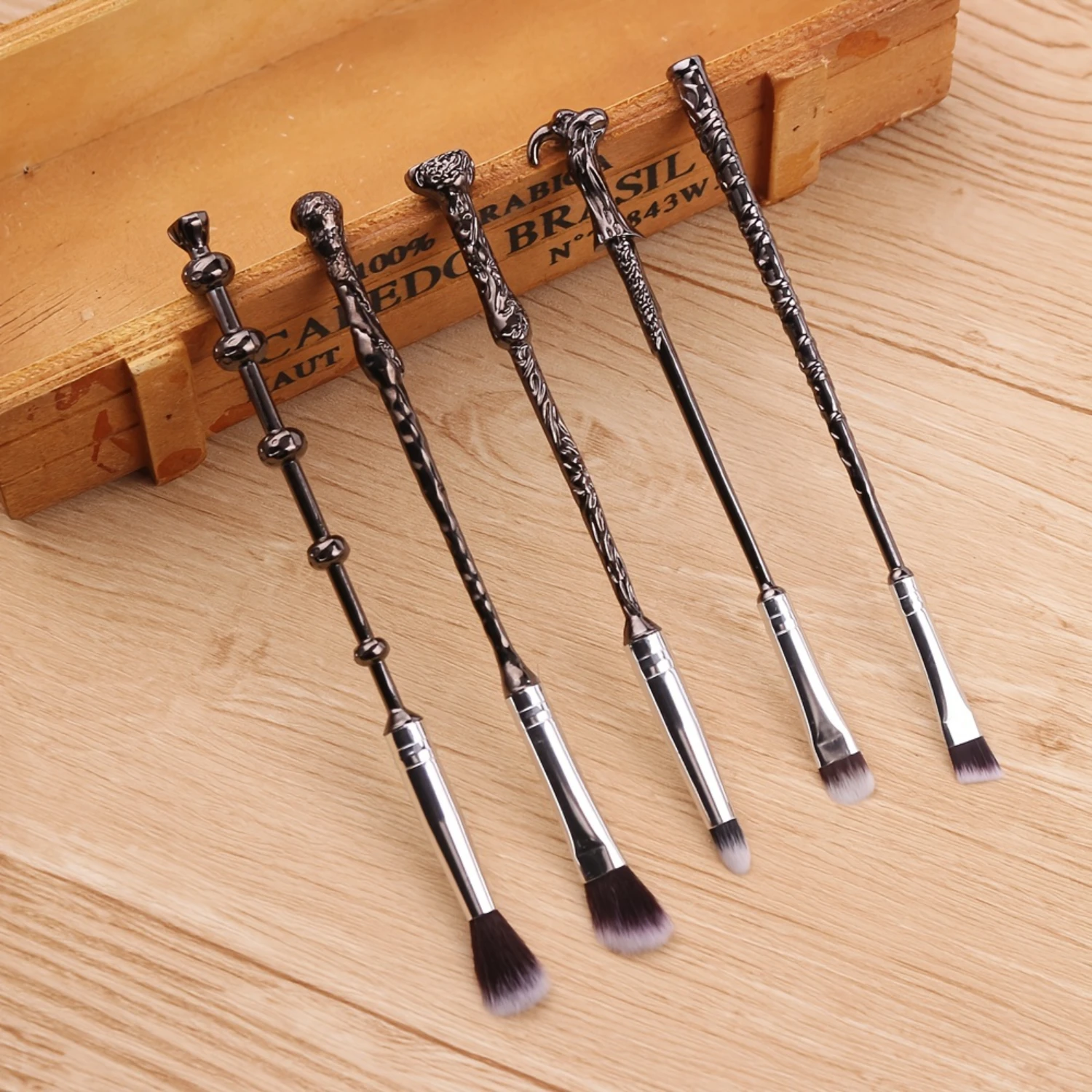 Make-up-Pinsel-Set – 5-teilig, Zauberstab, Make-up-Pinsel, Foundation, Blending, Rouge, Lidschatten, Gesicht, Lippen, Puderpinsel, Beauty-Tools