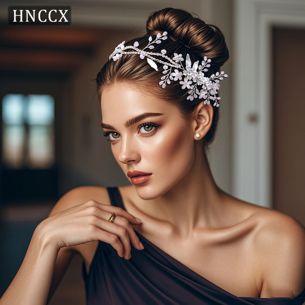 

HNCCX Bride Alloy Flower Headband Wedding Banquet Headdress Handmade Hair Accessoriess Elegant Woman Party Hair Ornaments CP348