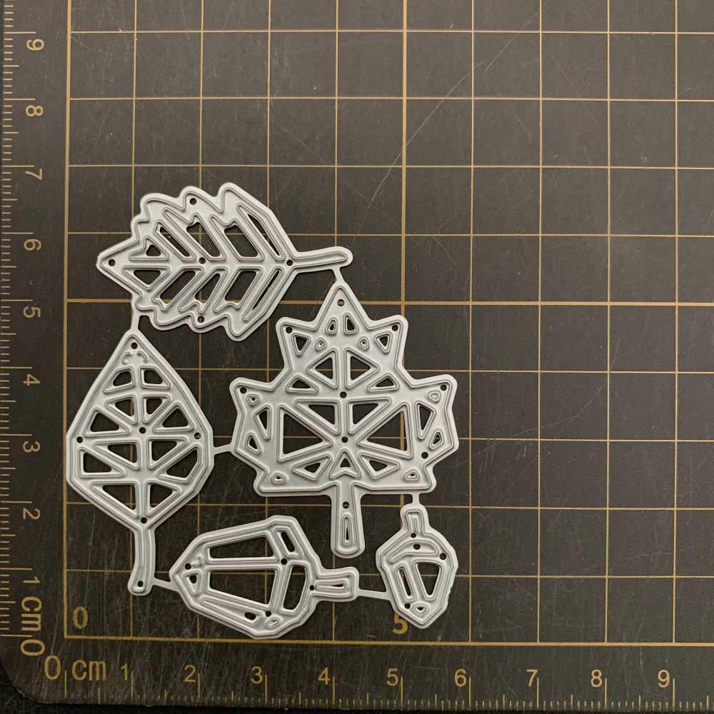 9 kinds Leaves Squirrel Metal Cutting Dies Stencils For DIY Scrapbooking Decorative Embossing Handcraft Die CutsTemplate