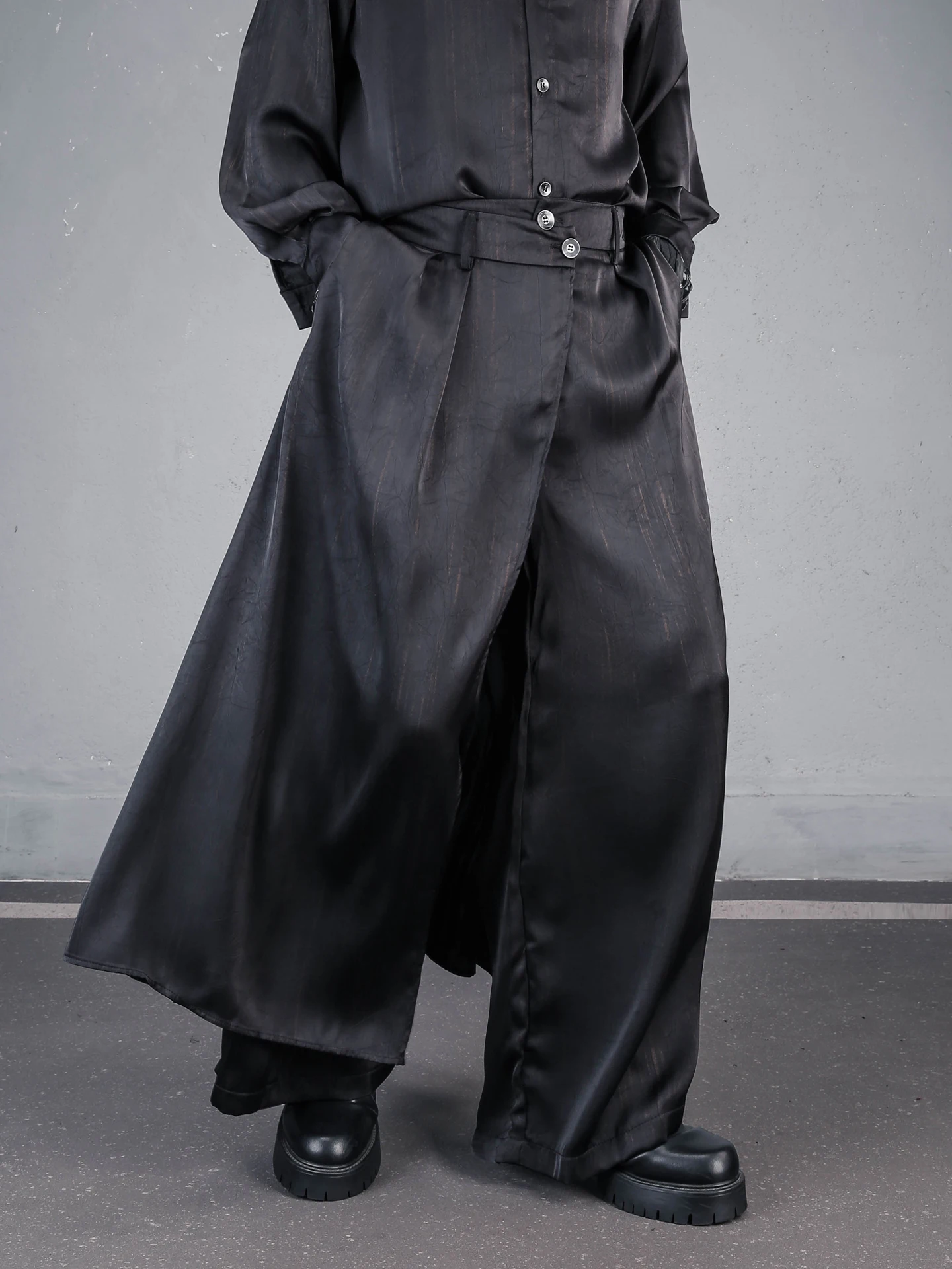 Retro Unisex Loose Wide Leg Pants Asymmetrical Multi-Layer Design Mountain Style Fake Two-Piece Skirt Casual Pants for Men