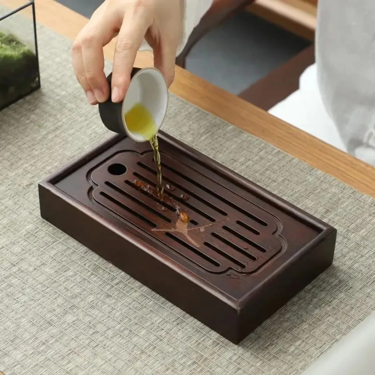 

Bamboo Tea Tray Portable Wooden Tea Board with Drainage Mini Serving Tray for Gongfu Tea Ceremony Travel Home Use