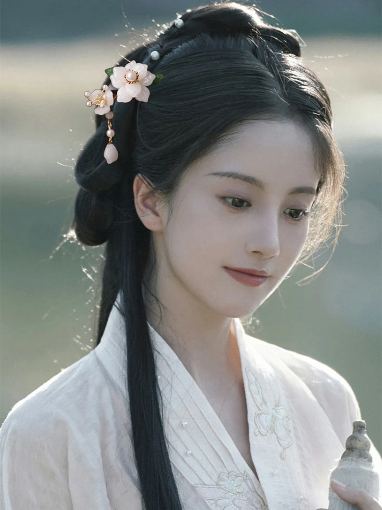 女の子のための中国の漢服の帽子,ヴィンテージのヘアスティック,箸,サンダルウッドの花のヘアピン,真珠のタッセルジュエリー,パーティーの帽子,新しい