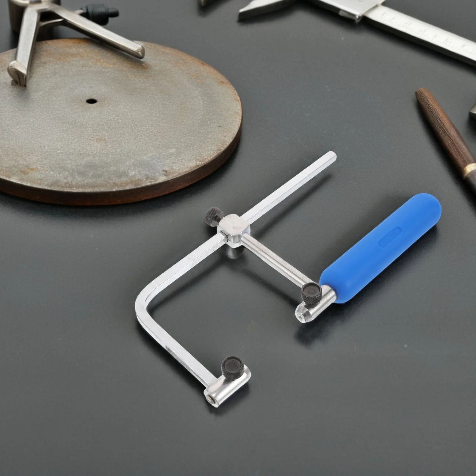 

Craft Bow Saw for Jewelry Making Metal Cutting Hand Tool with Foldable Frame Ergonomic Handle Scroll Saw for Detailed Work