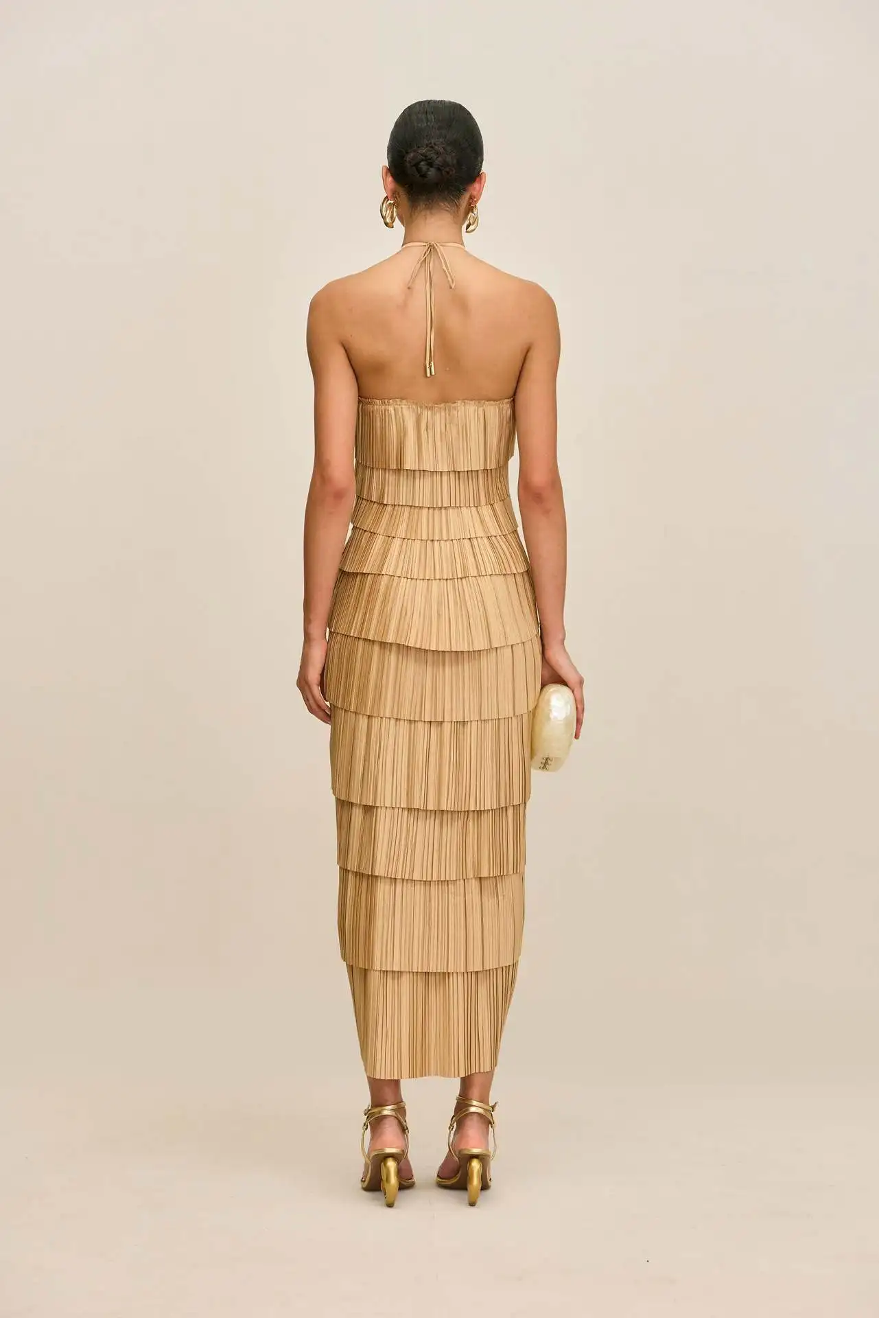 2025 nova luz azul halter pescoço sem mangas sem costas plissado em camadas vestido de noite feminino fino ajuste vestido longo