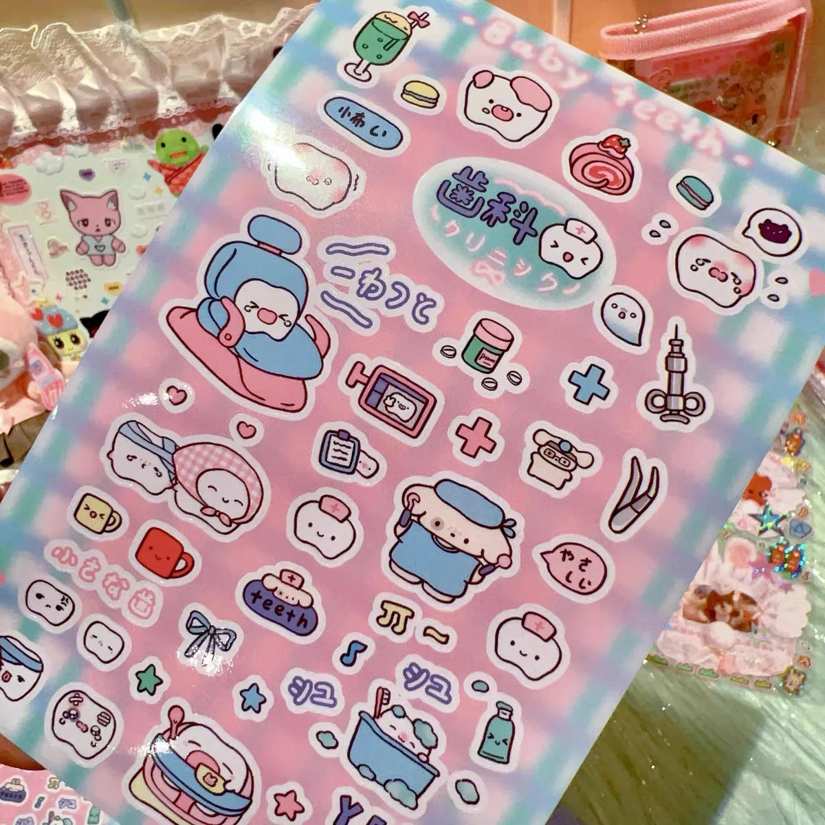 

Декоративные наклейки с мультяшными животными