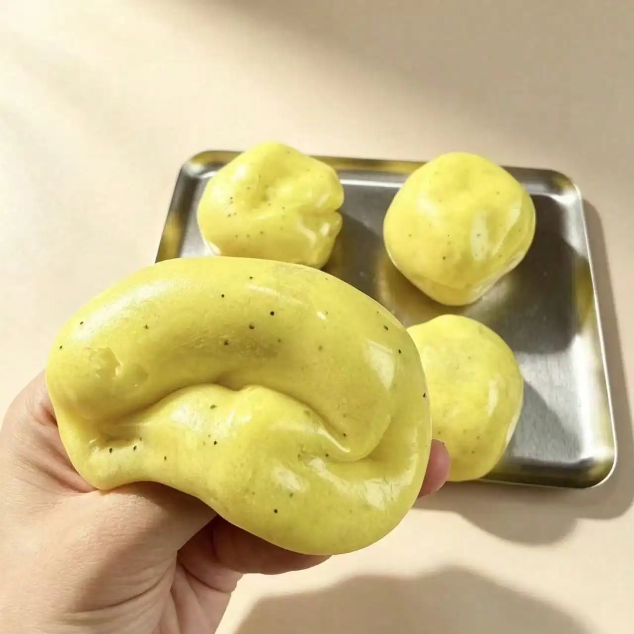 

1pc Potato Mash Ball Super Squeezable Malleable Stress Relief Toy Coconut Oil Filled