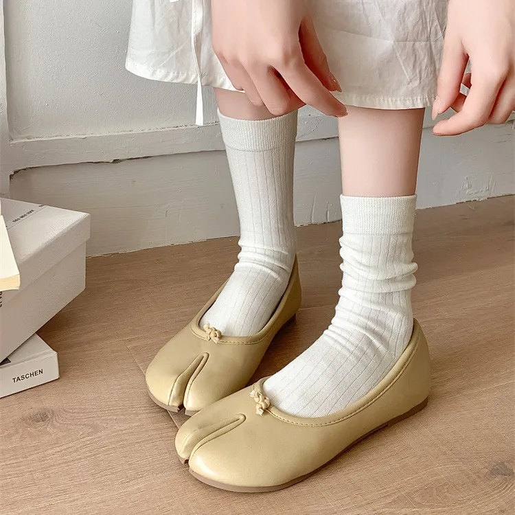 Good-looking Sock Women's New Solid Color Comfortable Split Mid-tube Socks Two Toe Flip-flops Clog Two Toe Thumb Fingers Socks