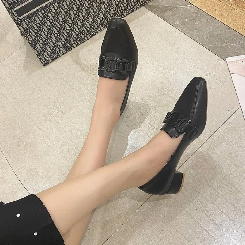 2024 Soft Leather Middle Heel Women Shoes Square Buckle Thick Heel Females Shoes Fashion Leisure Spring Ladies Dress Pumps Size