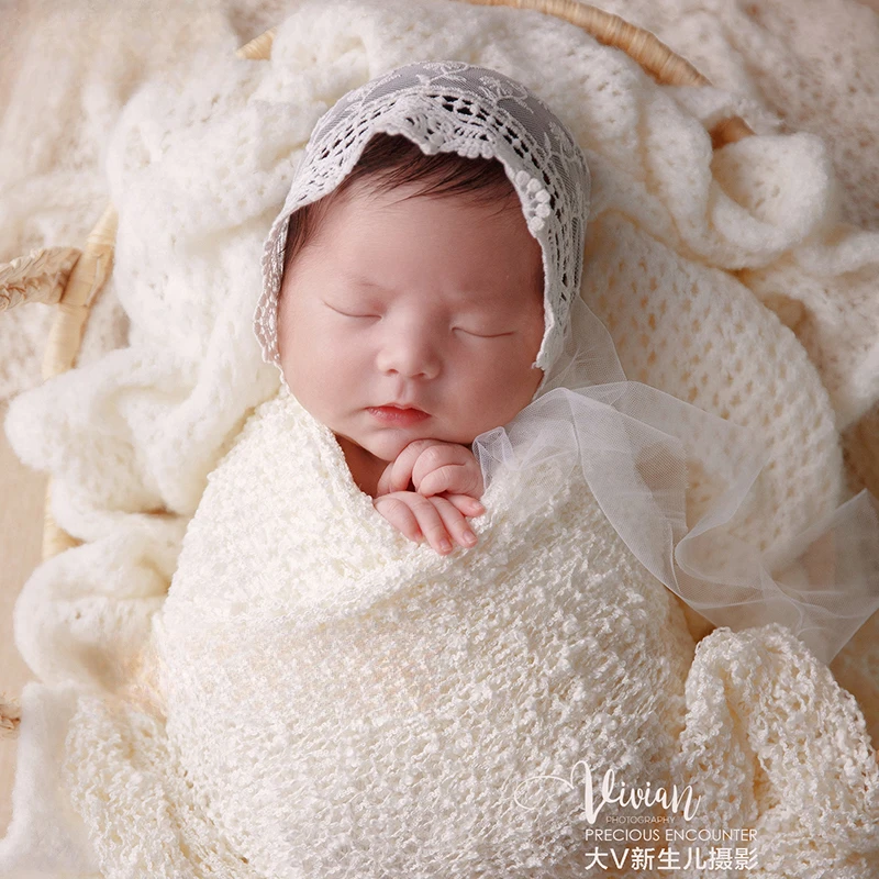 Newborn Photography Props Nordic Vintage Rattan Basket Headband White Knitted Wrap Blanket Possing Pillow Floral Accessories Set