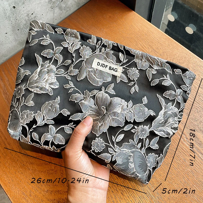 Portable Women\'s Makeup Bag, Large Capacity, Black Flower, Canvas Chain Design, Skincare Product Storage Bag Travel Toiletry Bag