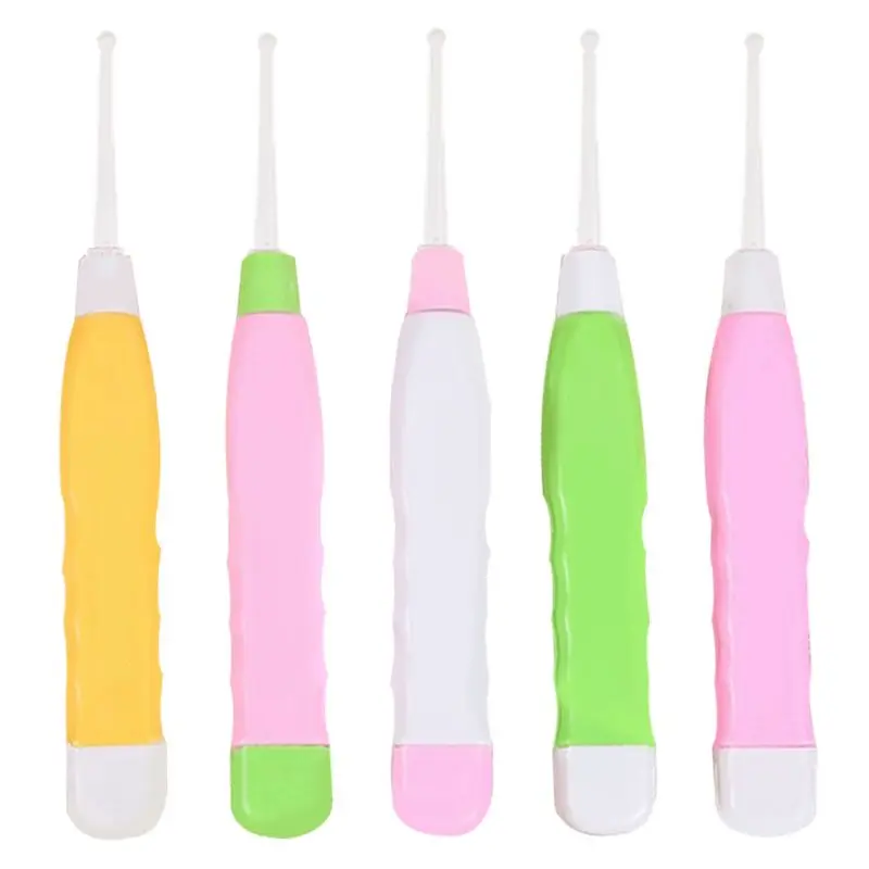 2021 New Cartoon LED Light Ear Pick Cleaner Spoon Flashlight Earwax Removal Tool Set Safe