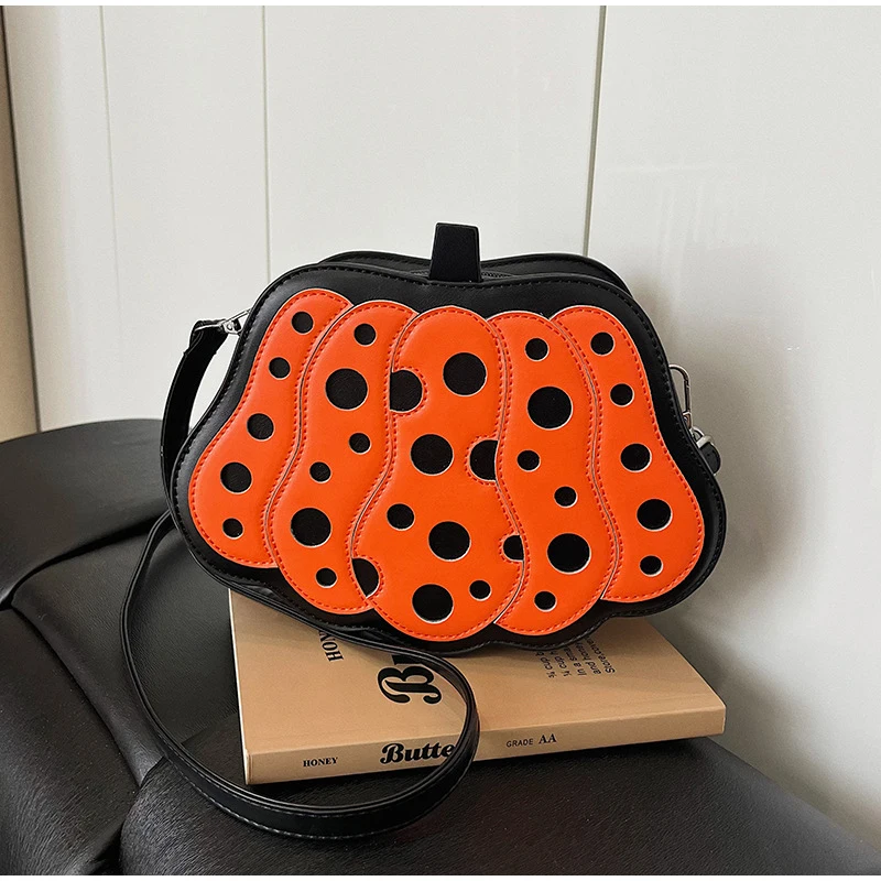 

Creative Pumpkin Crossbody Bag Contrast Polka Dot Uniquely Shape Bag Personalized Halloween Shoulder Bag Fashionable New Handbag