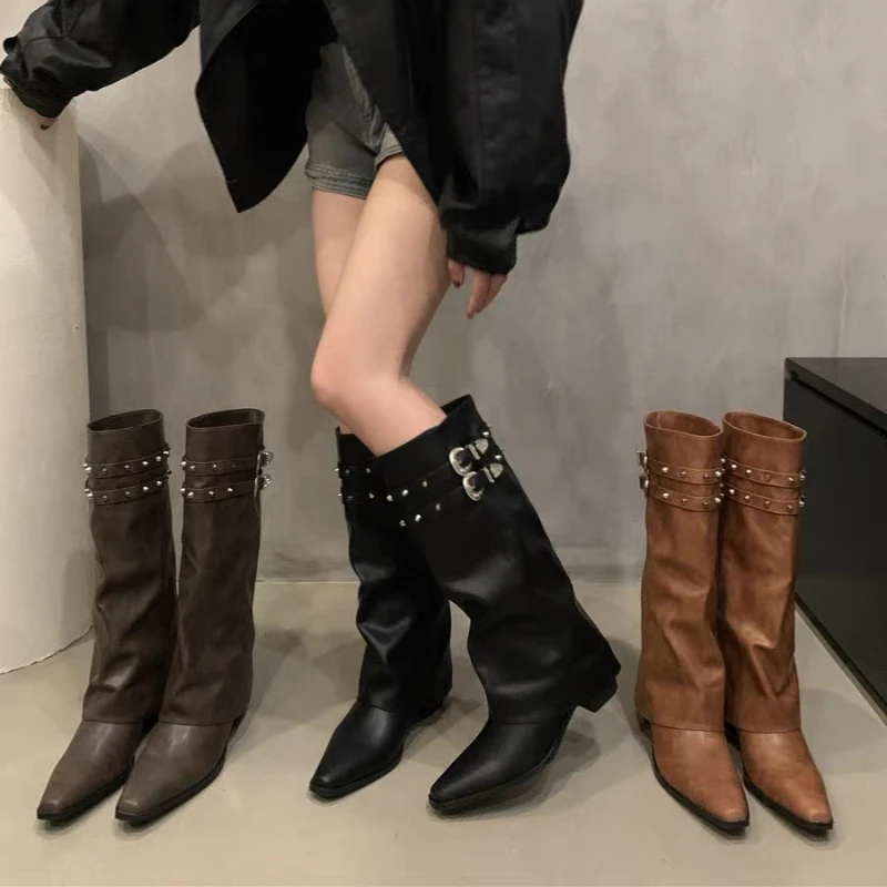 

2025 Retro Rivet Knight Boots Women's Spring Summer Pointed Toe Thick Heel Slim High Tube Boot Style Fashion Boots