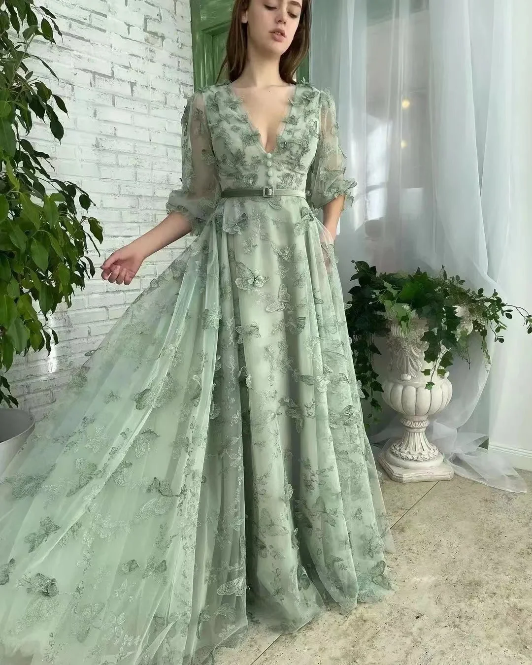 Sage Green Lace Appliques Prom Dresses Long for Women 2025 Deep V Neck Long Sleeve A Line Formal Evening Gowns