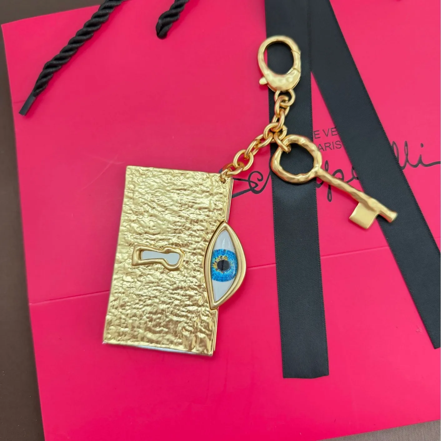 Yin Yin's Treasure Store Retro style, square irregular keyhole, brass key bag clasp