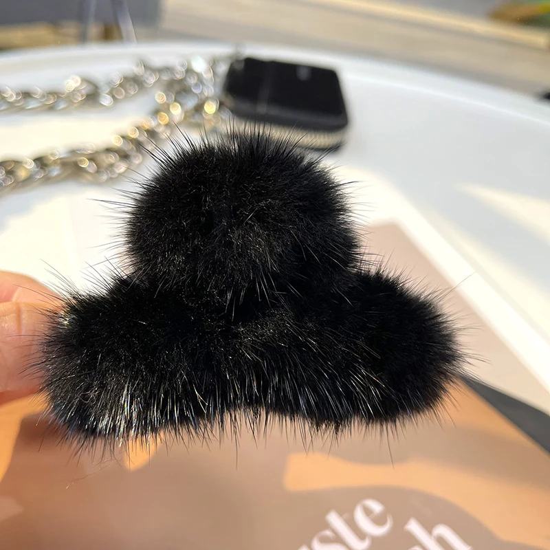 Luxury Real Mink Fur Fashion Hairpin Claw Clips Women Plush Pom Pom Hair Crabs Fur Hair Grips Headwear Hair Accessories Girls