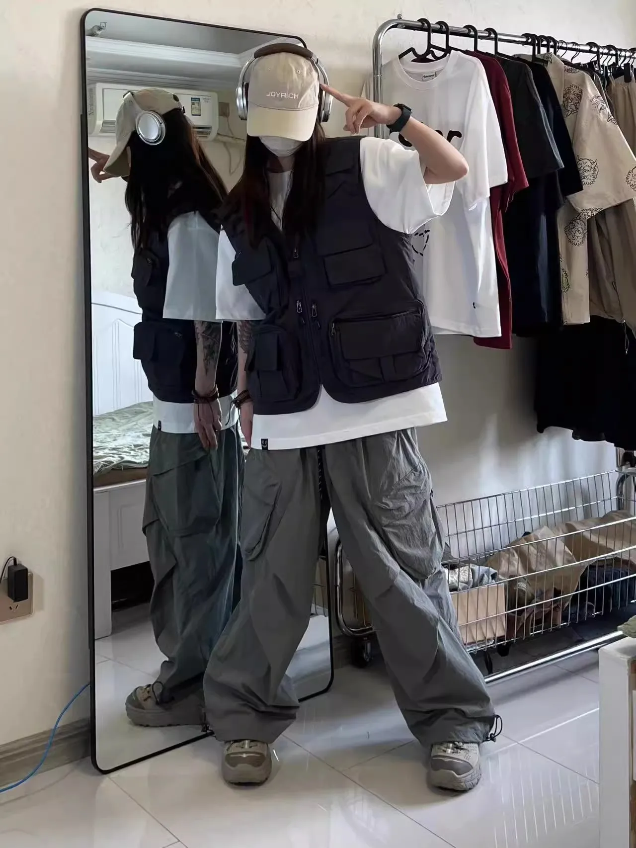 

Spring and autumn vest men and women in multi-bag jacket vest outdoor leisure jacket sport photography fishing